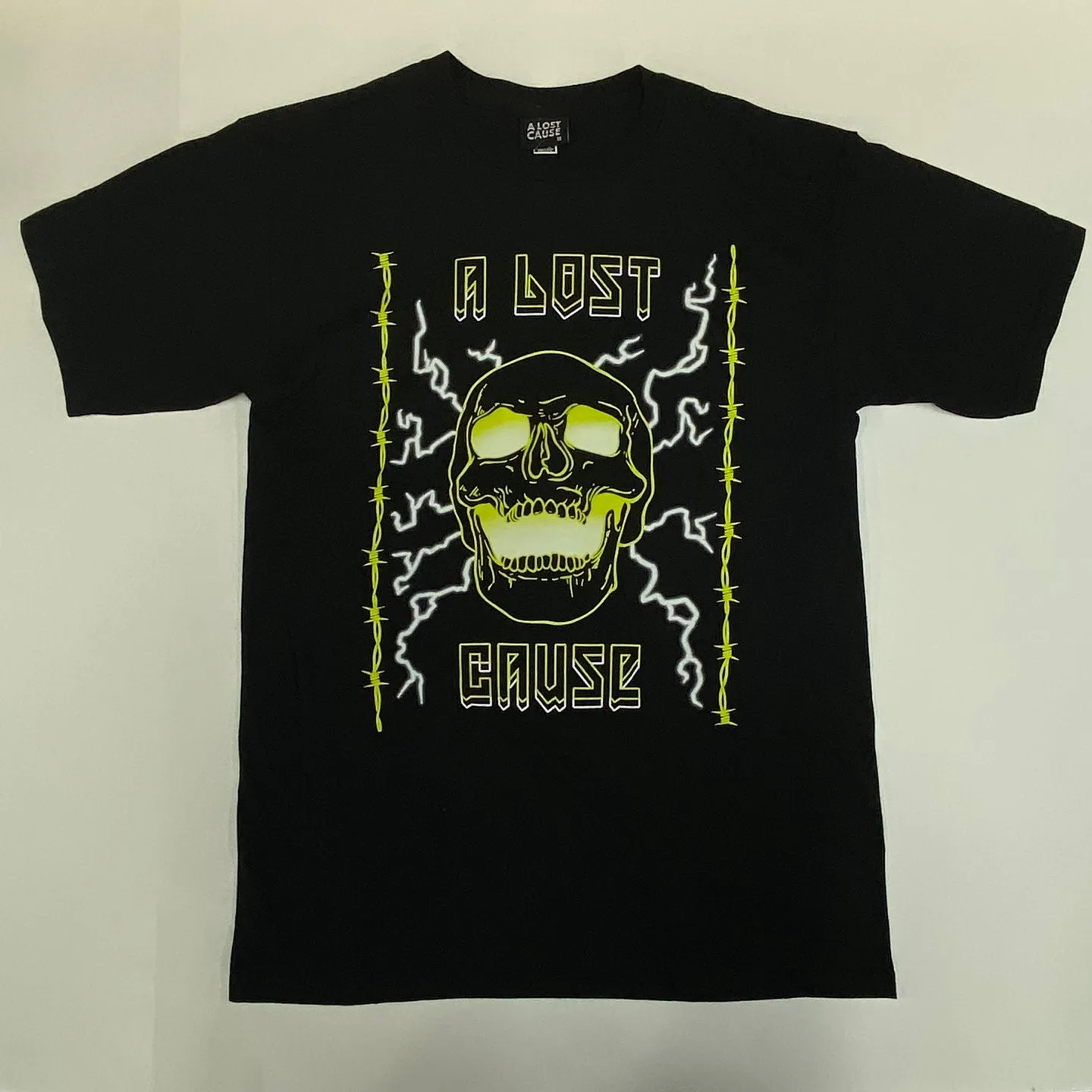 A LOST CAUSE High Voltage Skull Graphic T-Shirt