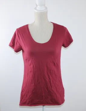 ARDENE MAROON TSHIRT LADIES MED EUC