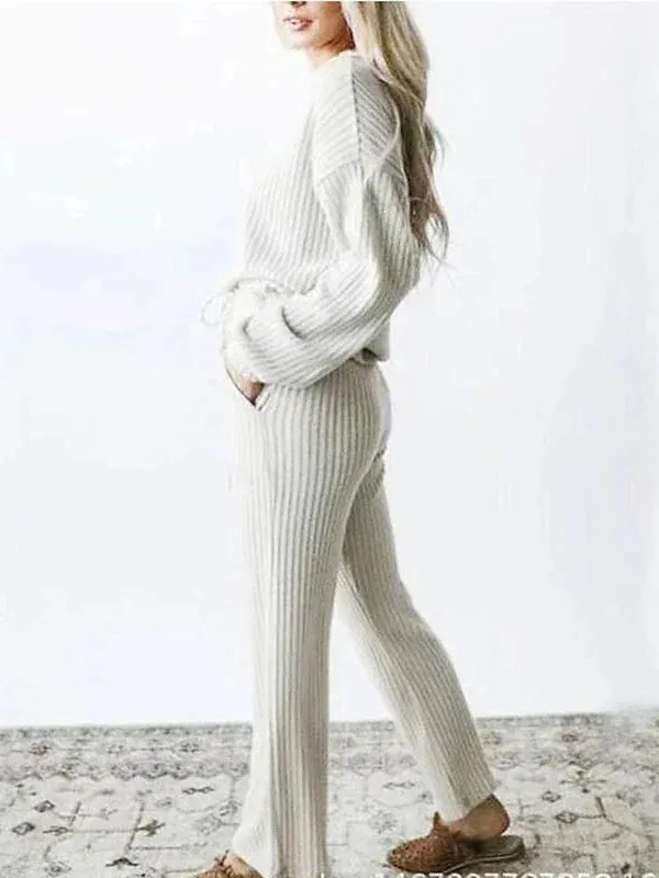 Cozy Women's Polyester Lounge Wear Set - Long Sleeve T-Shirt and Elastic Waist Pants, Knitted Leisure Set