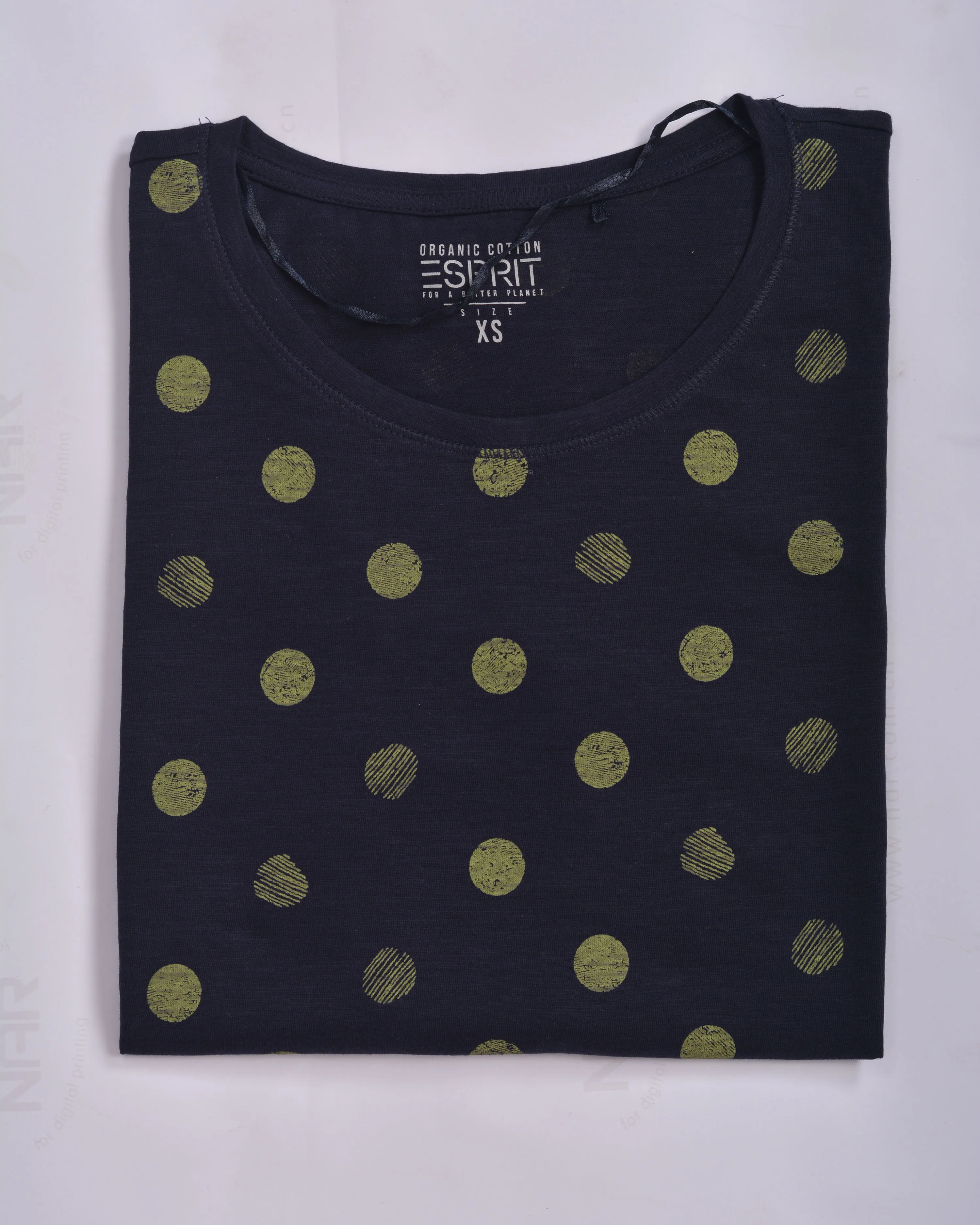 Esprit short sleeve t-shirt with organic cotton.