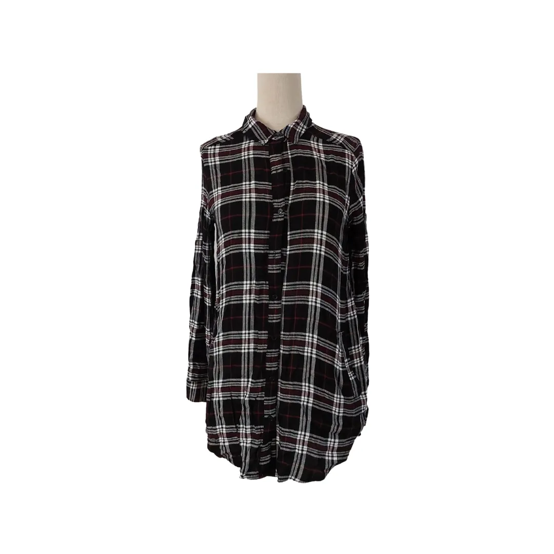 Forever 21 Black & Red Checked Long Collared Shirt | Like New |