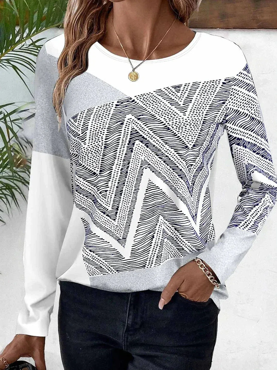 Graphic Print Long Sleeve Women's T-shirt