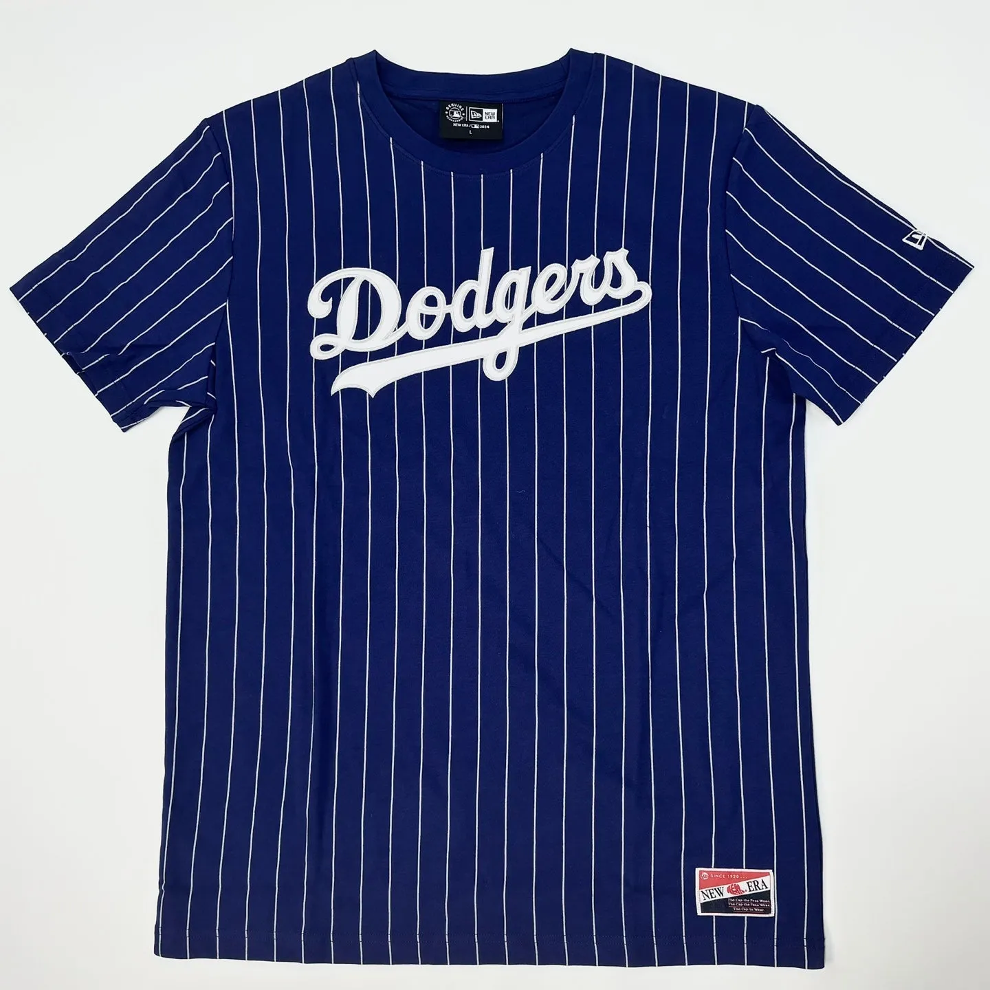 NEW ERA MLB Los Angeles Dodgers Pinstripe Graphic T-Shirt