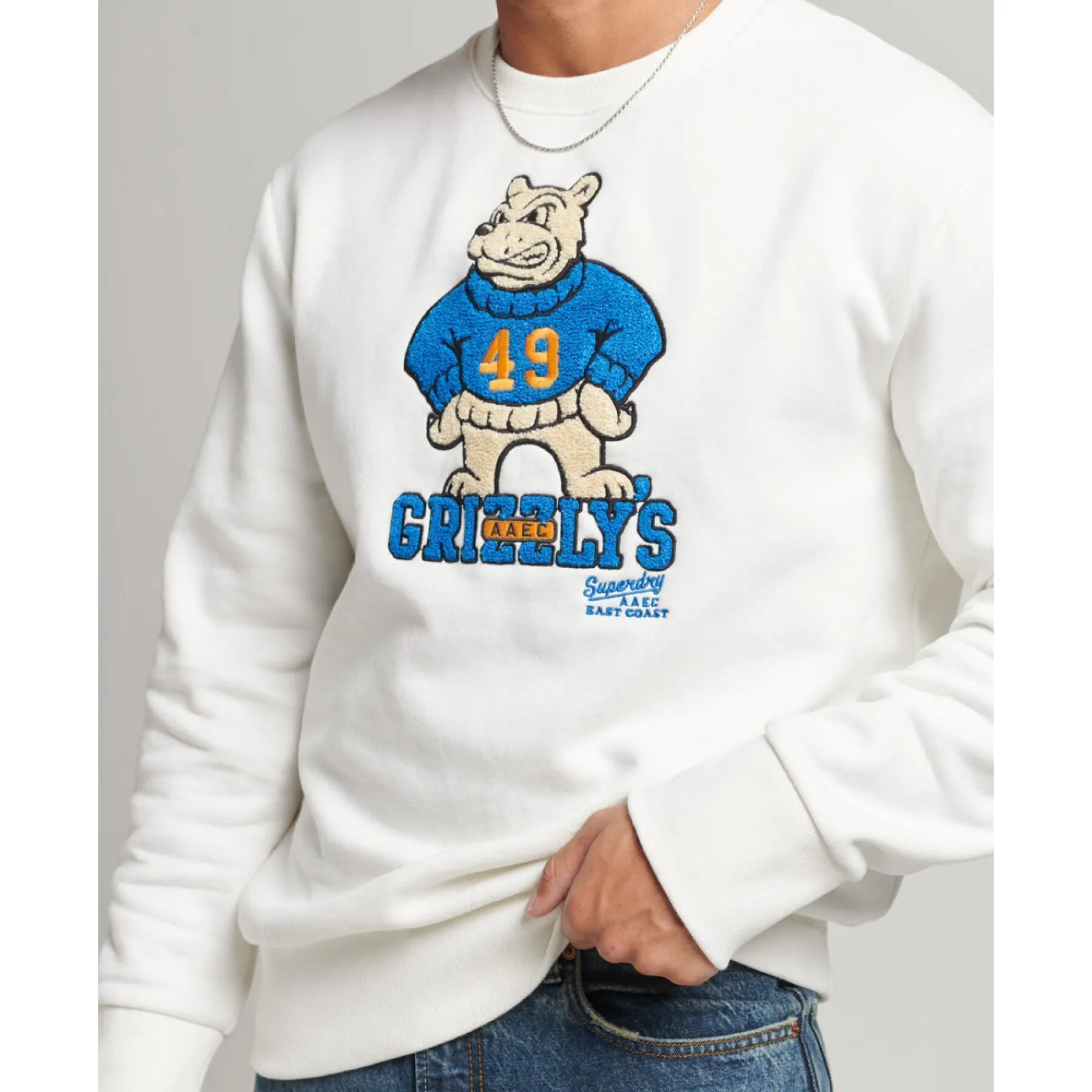 Superdry Grizzlys AAEC Cozy Pullover Sweatshirt for Ultimate Comfort and Style