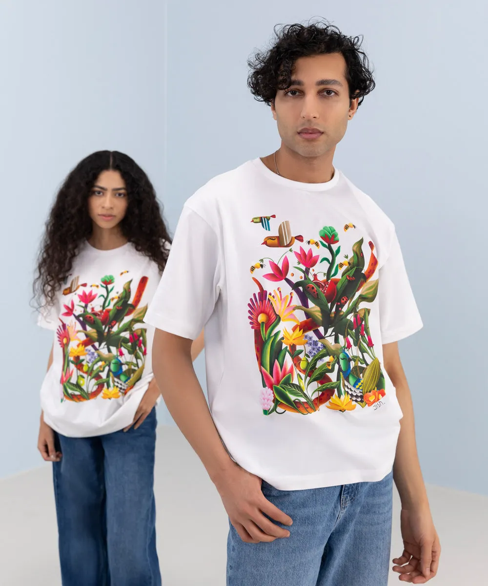 The Honey Bee Graphic T-Shirt