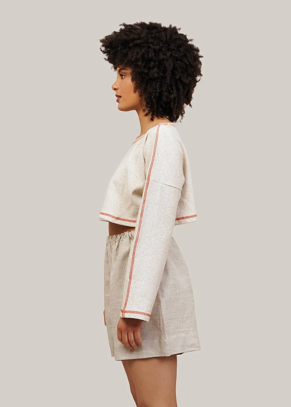 Undyed Nape Crop Pullover